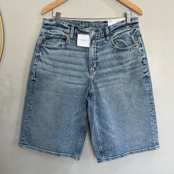 NWT American Eagle Stretch High-Rise Baggy Bermuda Size 8 - Picture 1 of 11